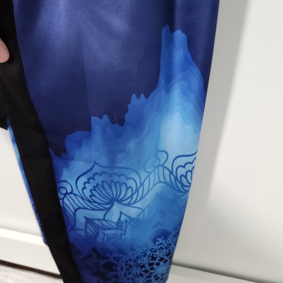 Pixie Lady NEW  WITH TAGS Star and Moon Celestial Blue Details Robe - One Size - Picture 5 of 7